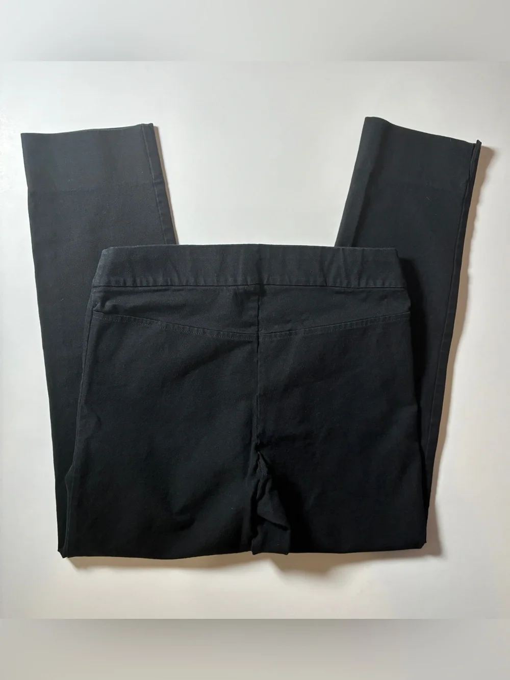 Lilly Pulitzer Black Straight-Leg Pants with Pink Waist Accent